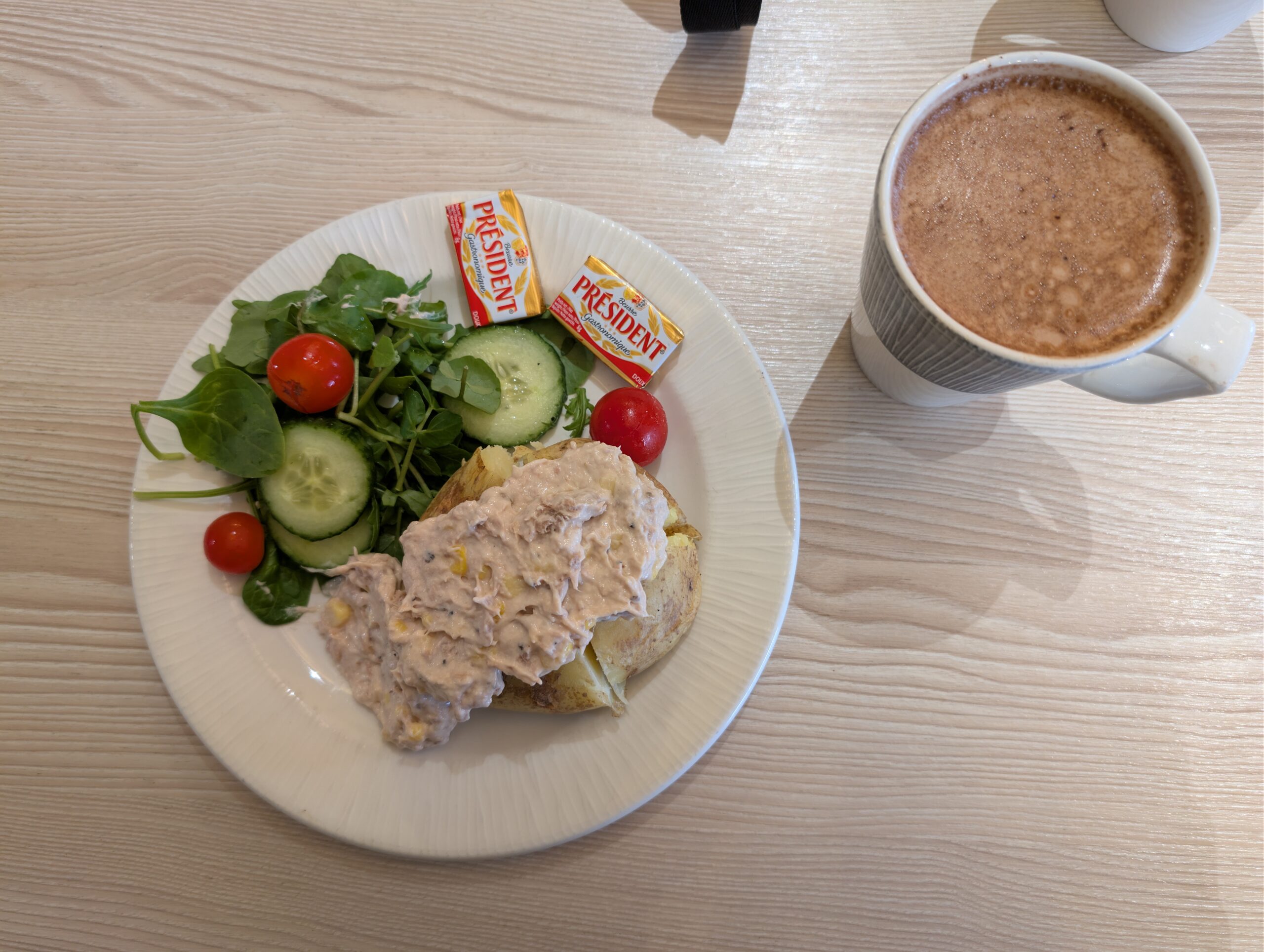 Jacket potato filled with tuna sweetcorn and mayonnaise
